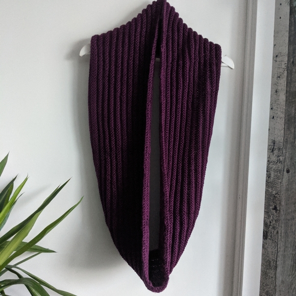 💐Handknit Infinity scarf - Picture 2 of 4